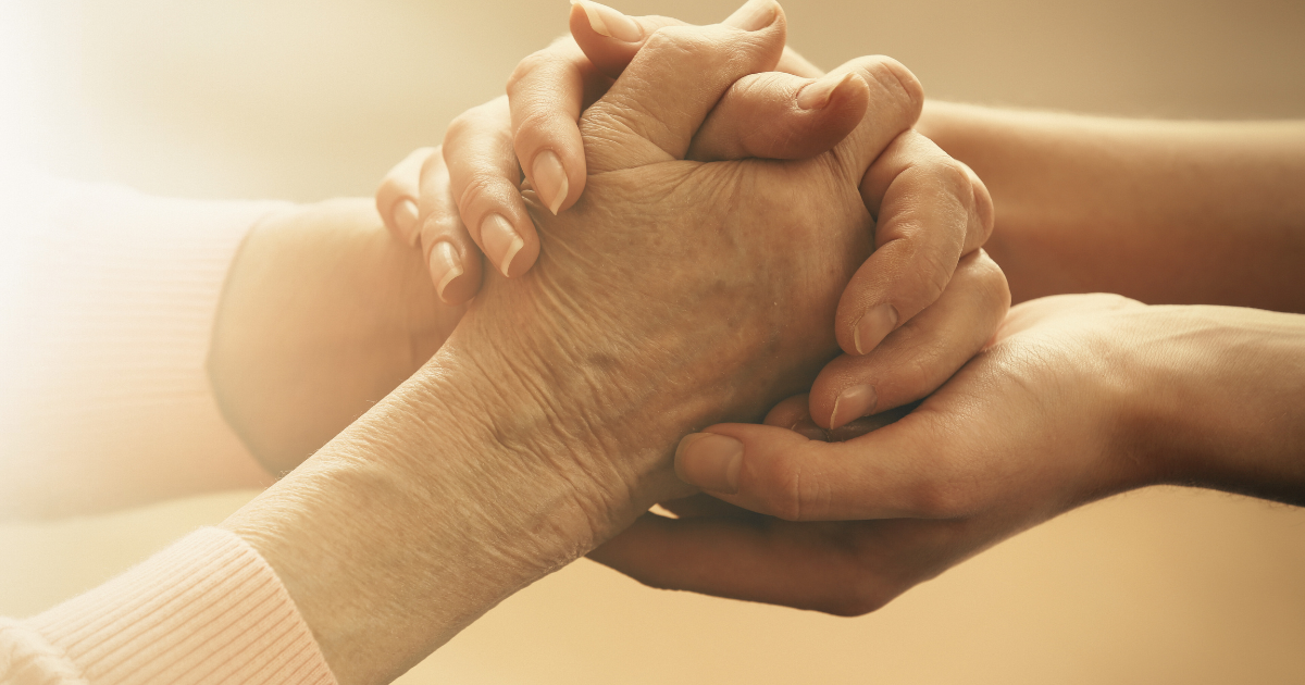 Όταν η Φροντίδα Δεν Έχει Όρια hands